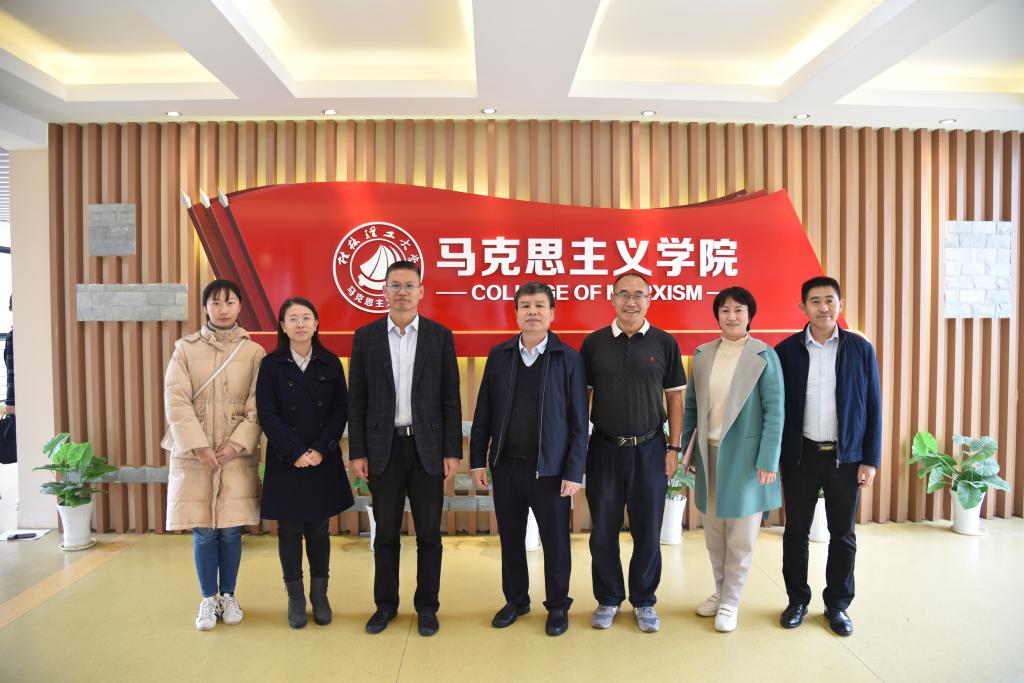 自治区教育工委领导一行到e8体育官网进行调研
